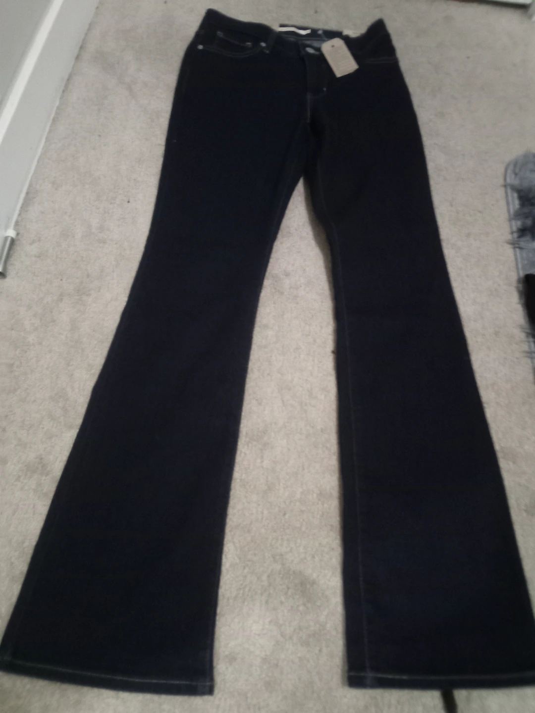 Levi's Women's Dark Wash Flare Jeans Size 26x32