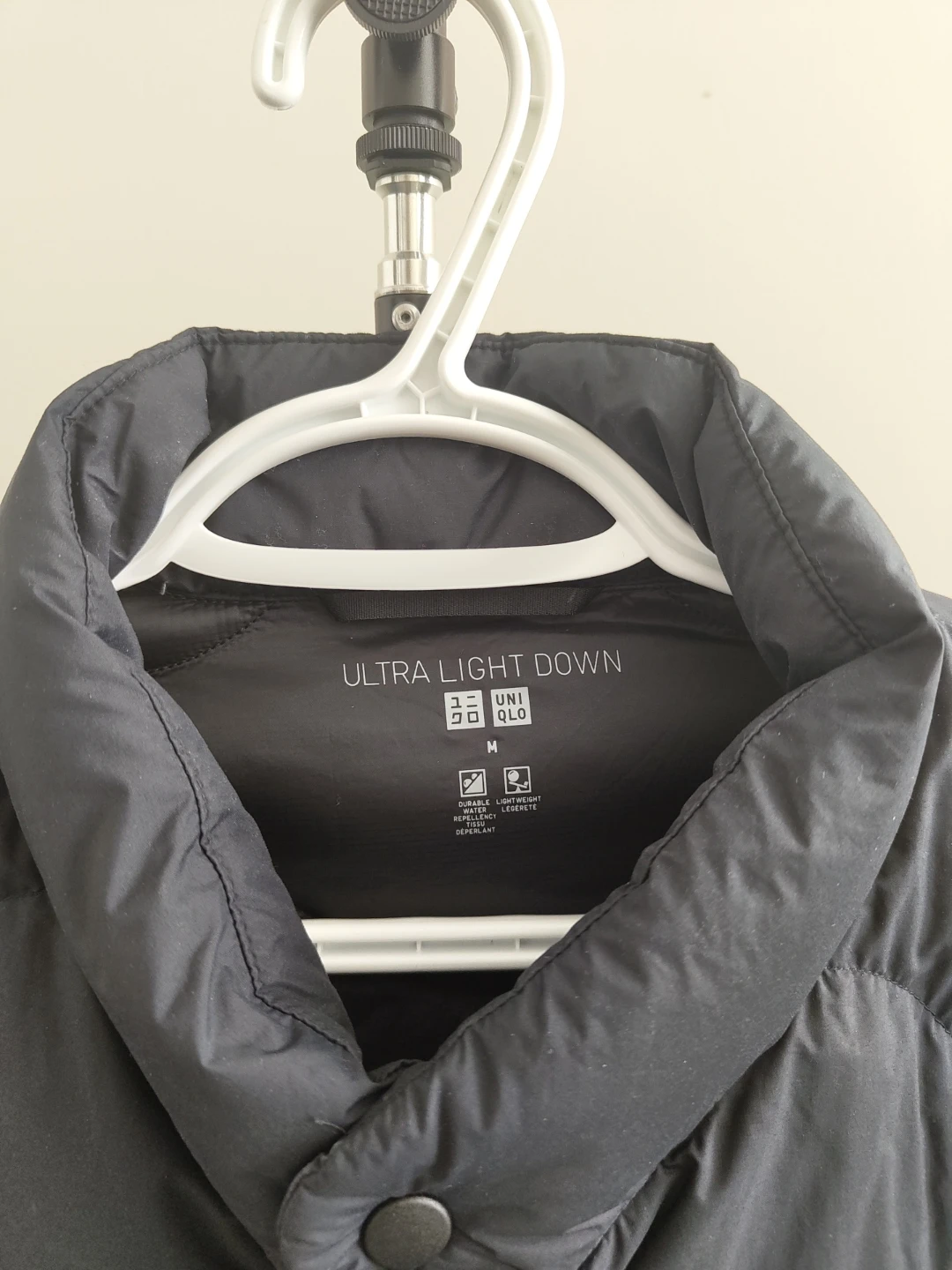 UNIQLO Ultra Light Down Jacket - Size Medium - photo 2