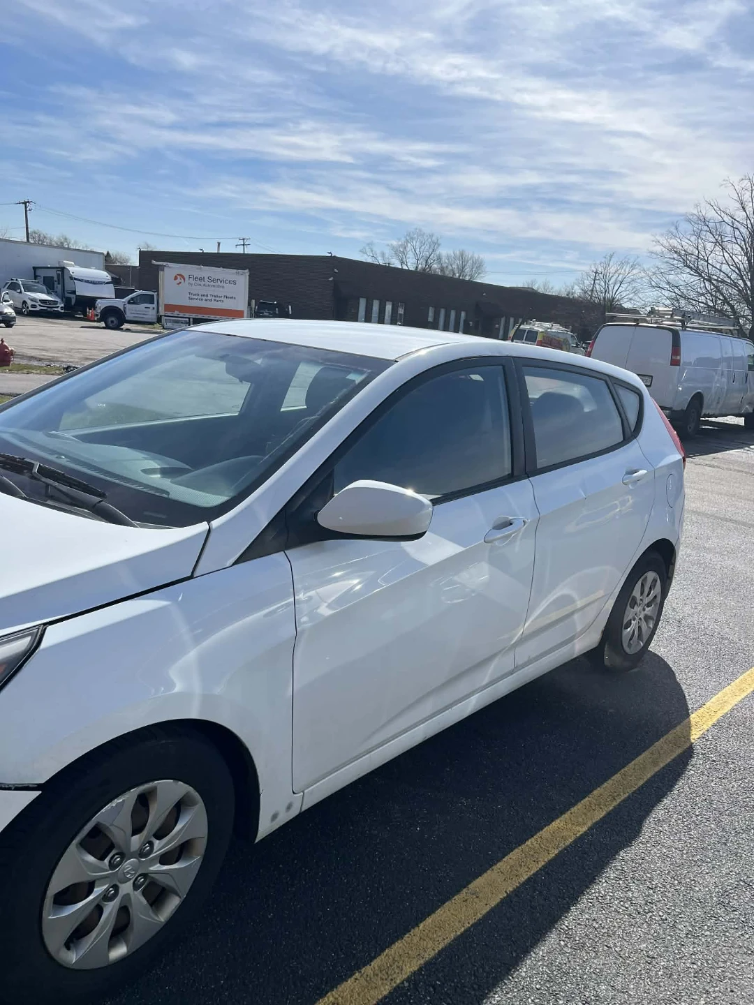 2015 HYUNDAI accent - photo 2