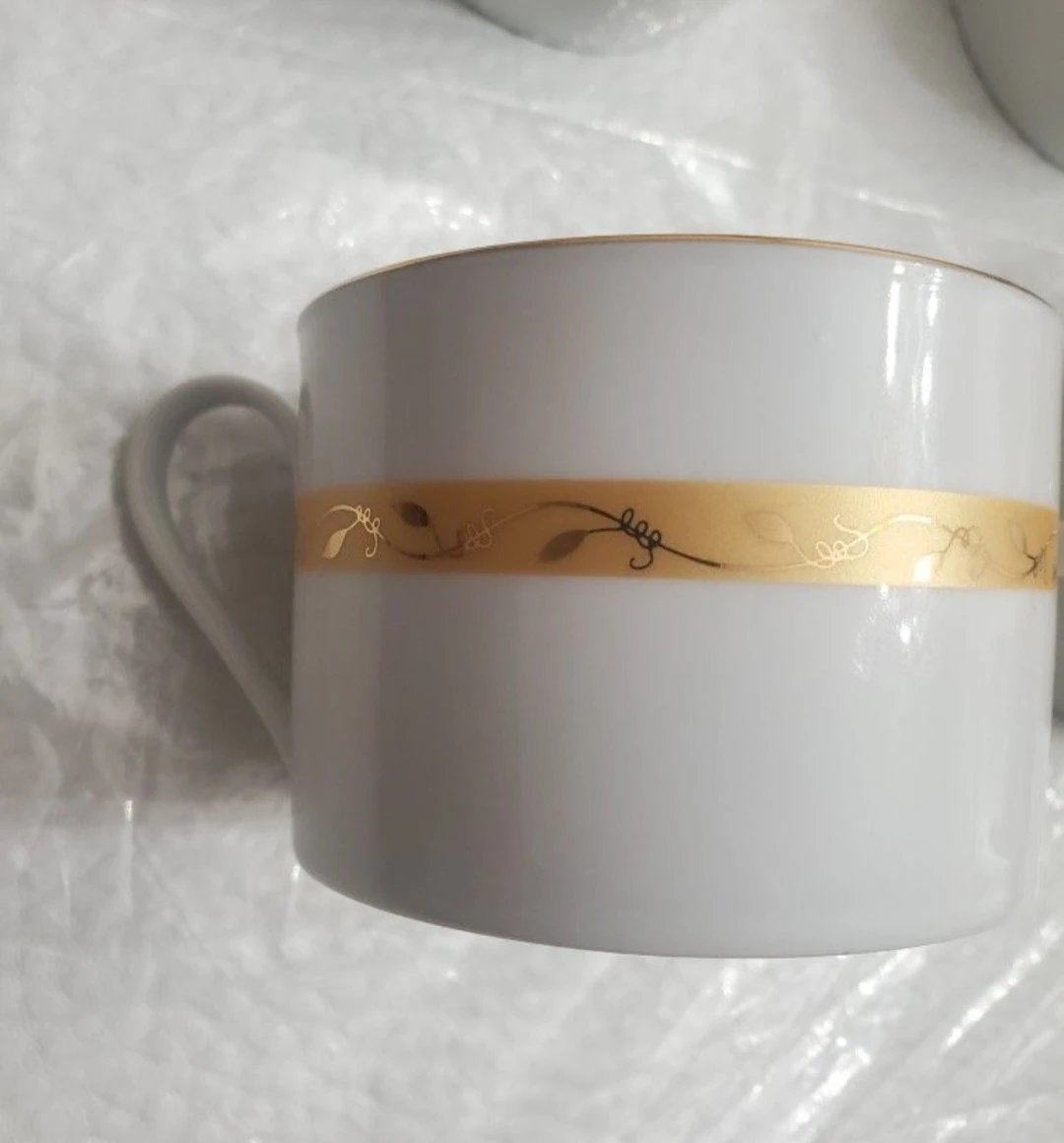 11 new in box gold plated porcelain teacups - photo 3