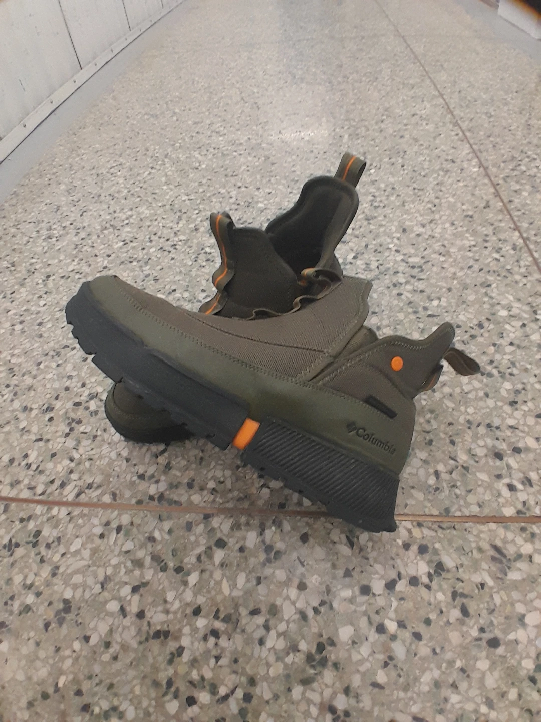 Columbia All Season Boots - Olive Green Men's Size 8.5 - photo 5
