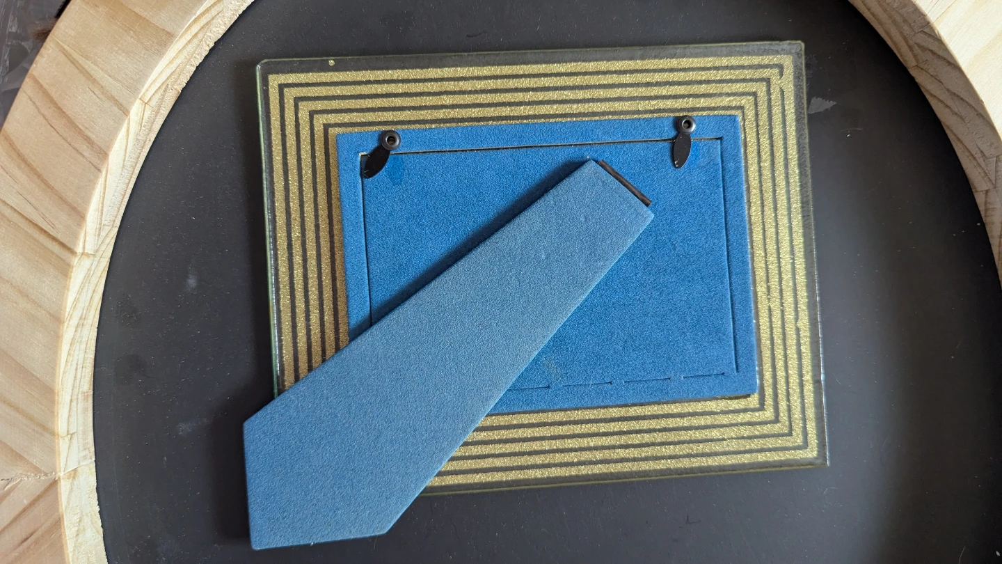 Gold Geometric Picture Frame - photo 2