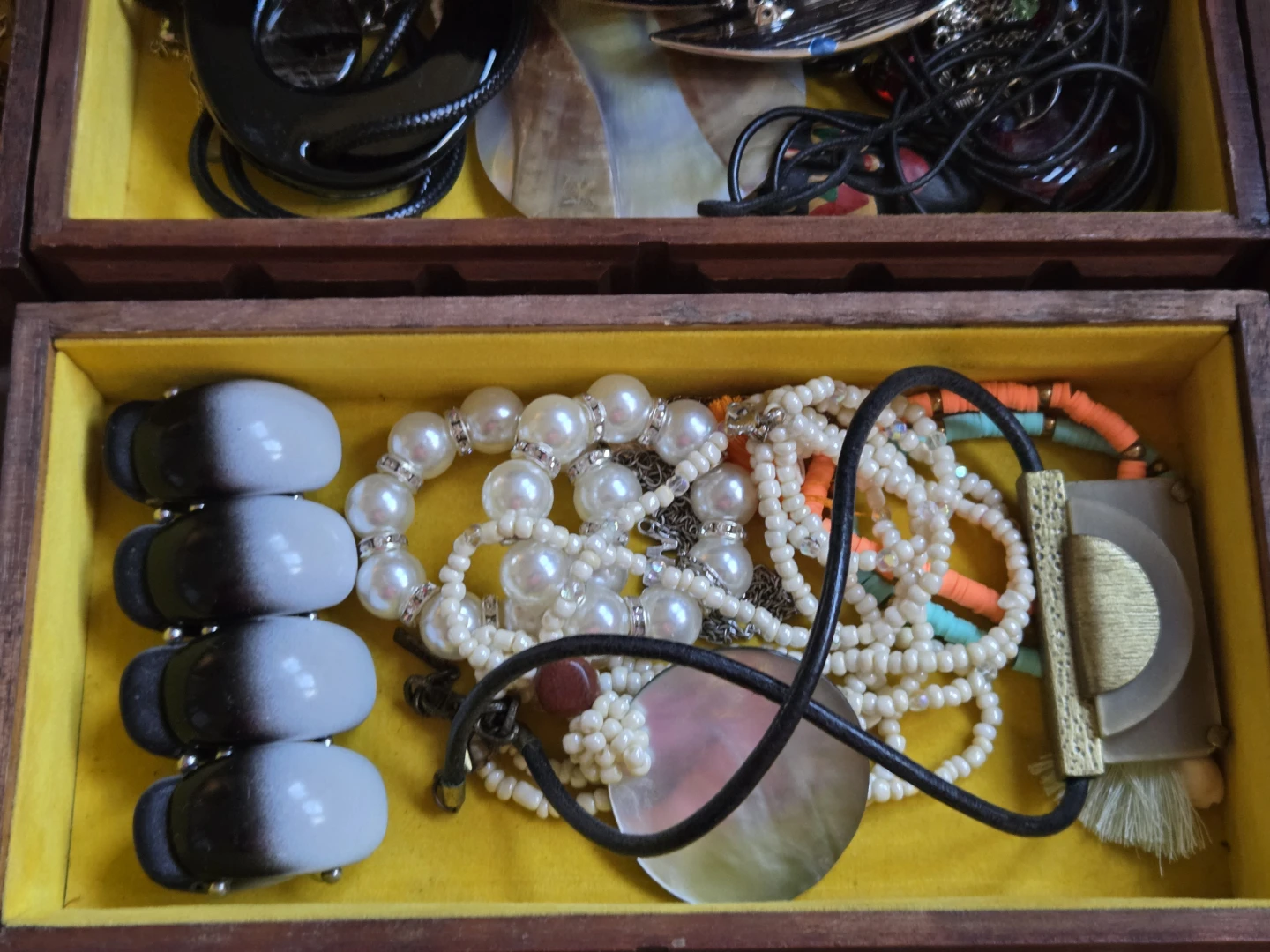 Wooden Jewellery Box with Assorted Costume Jewellery - photo 5