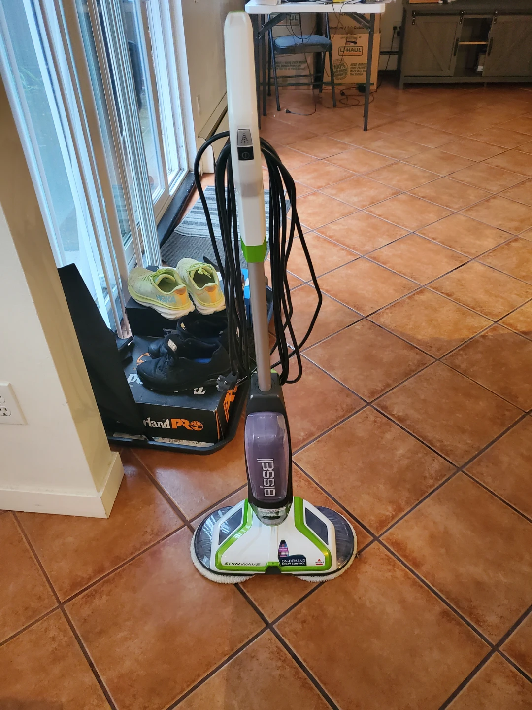 Spinwave powered hardfloor mop - photo 2