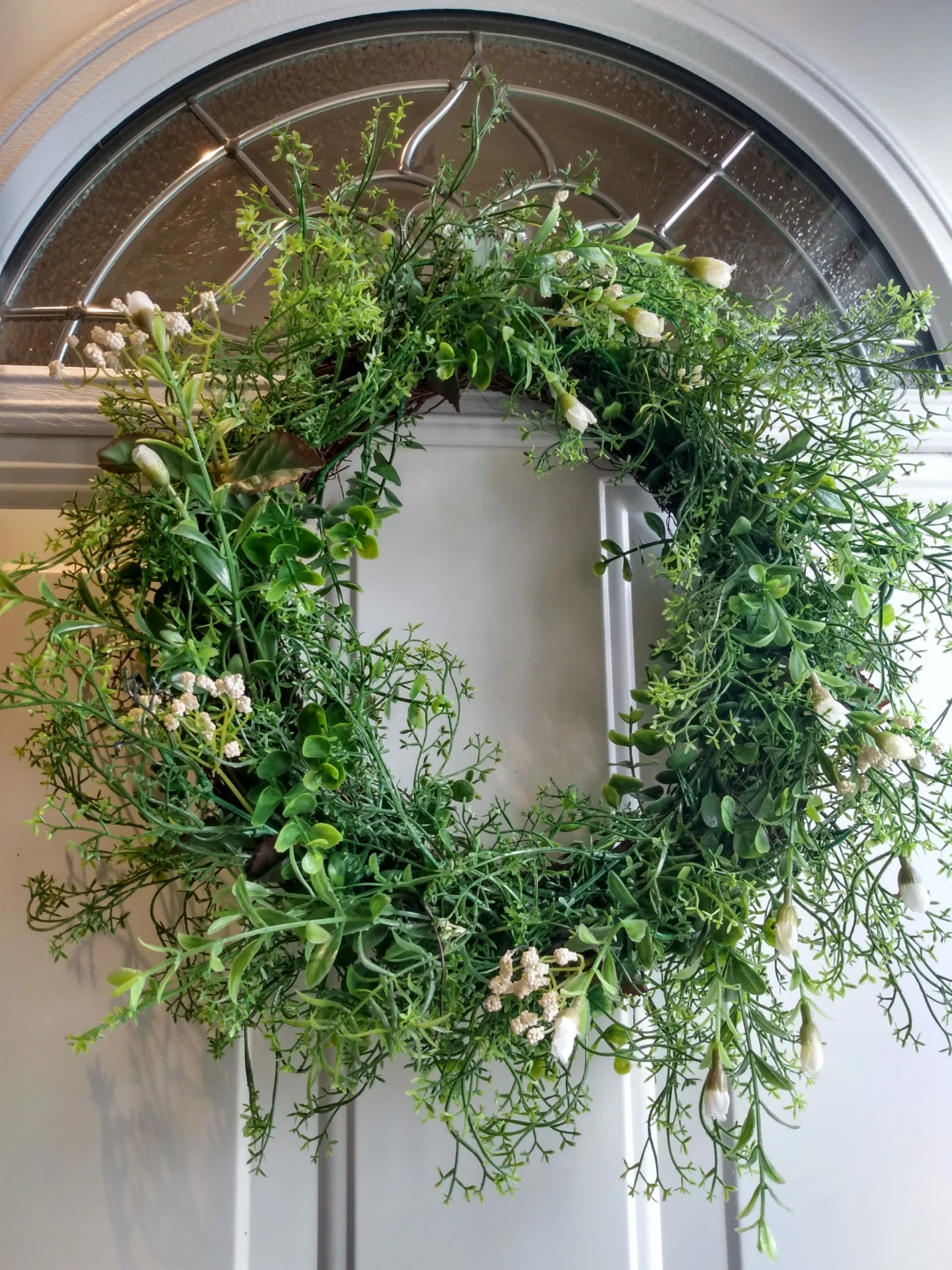 14" Beautiful Realistic birch vine Decorative Wreath/price drop