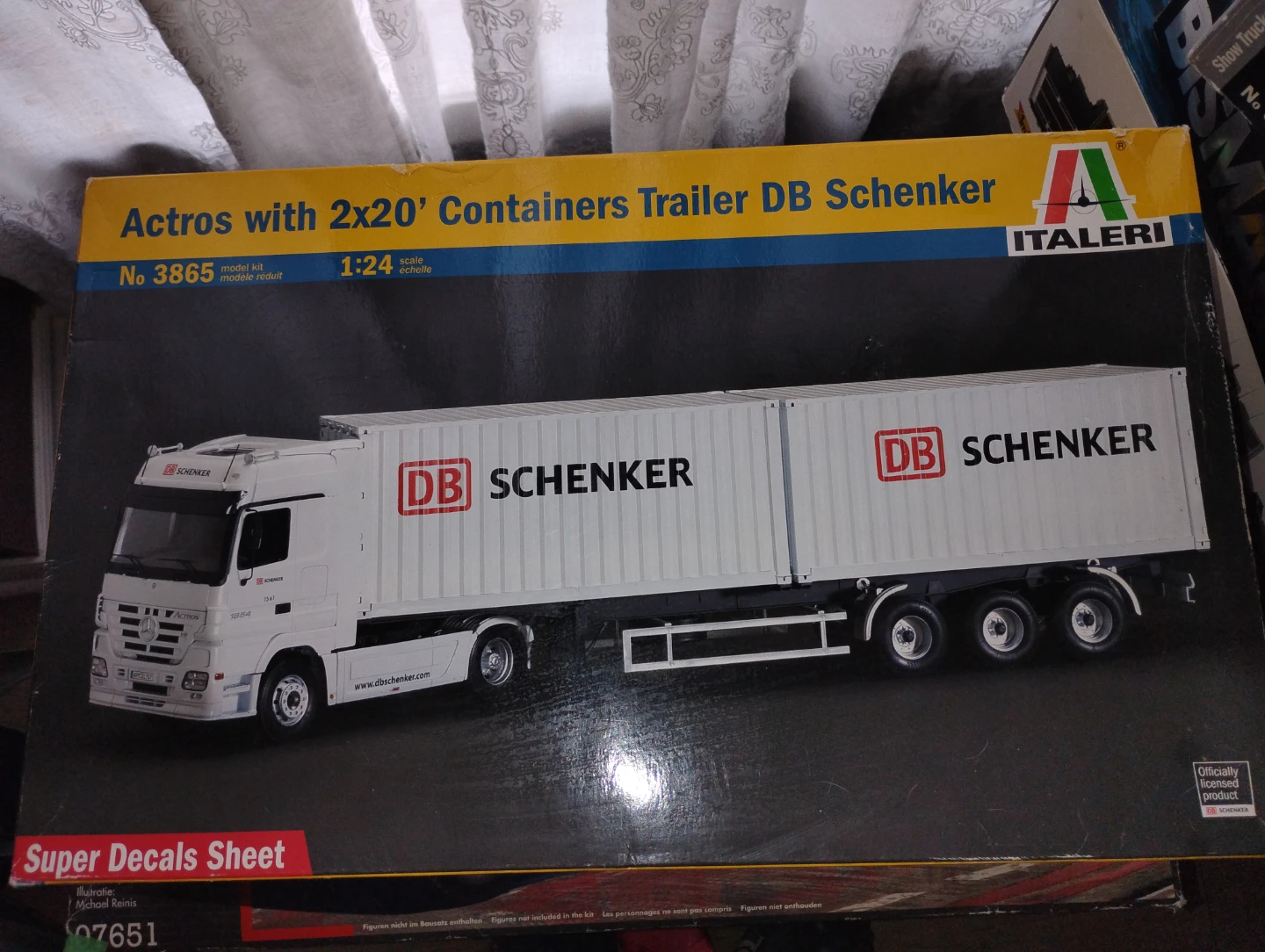 Italeri Actros with 2x20' Containers Trailer DB Schenker