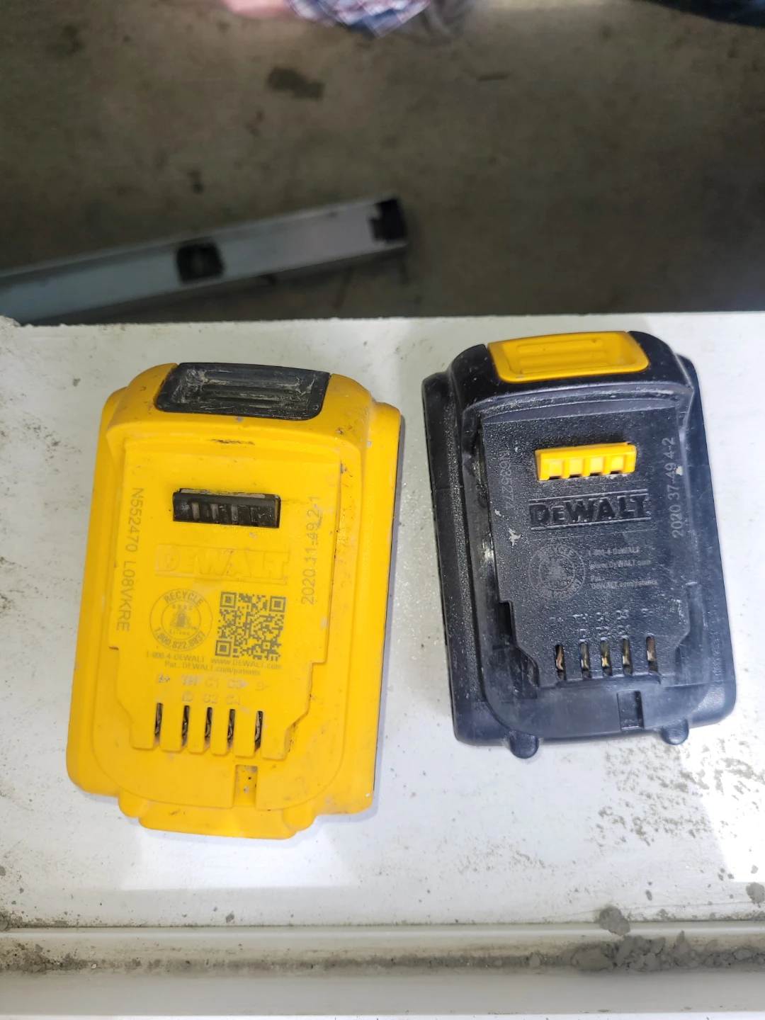 2x DeWalt 20V MAX XR Lithium-Ion Batteries