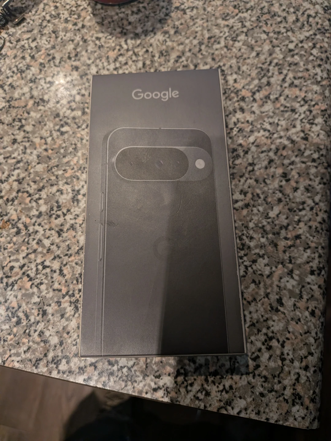 Google Pixel 10 Volcanic Black 256gb - photo 2