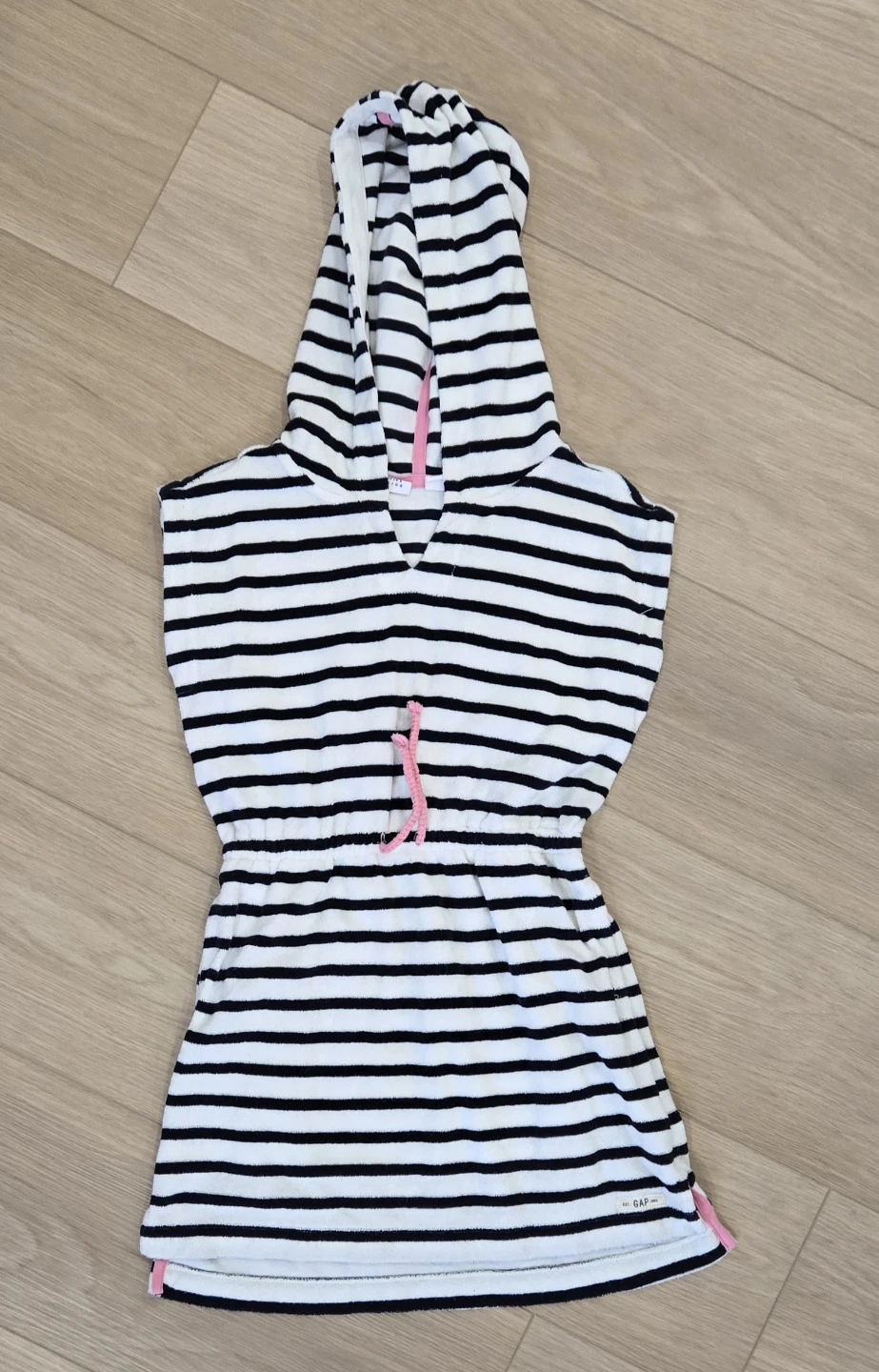 Gap Kids swimsuit set and hooded cover-up - photo 2