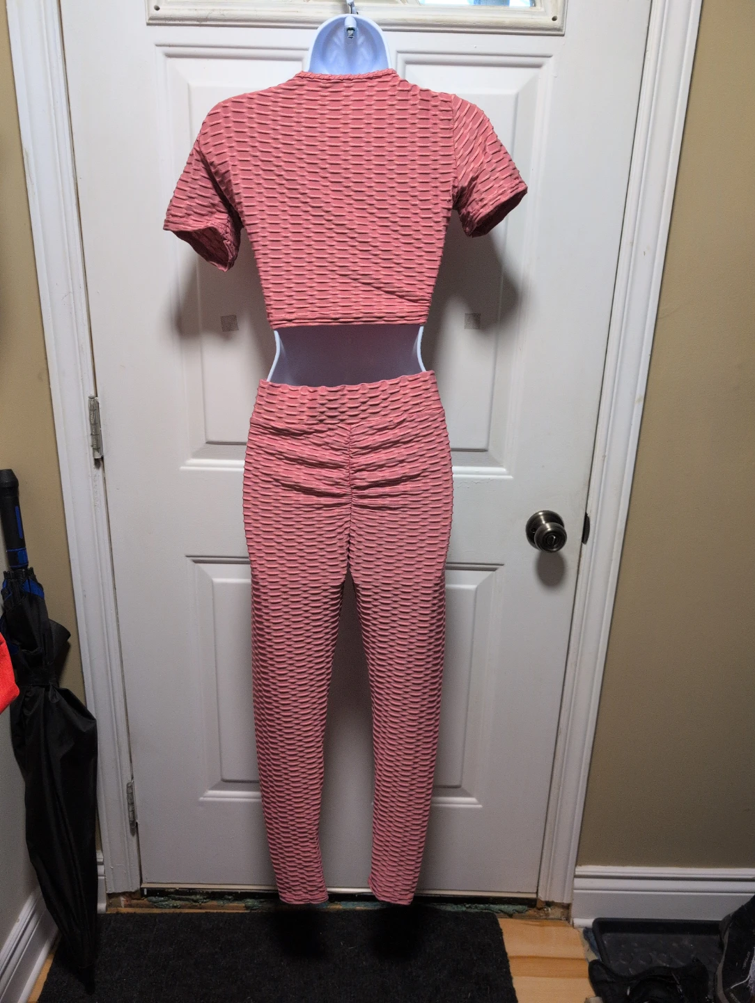 Pink Textured Workout Set - Crop Top & Leggings - photo 5