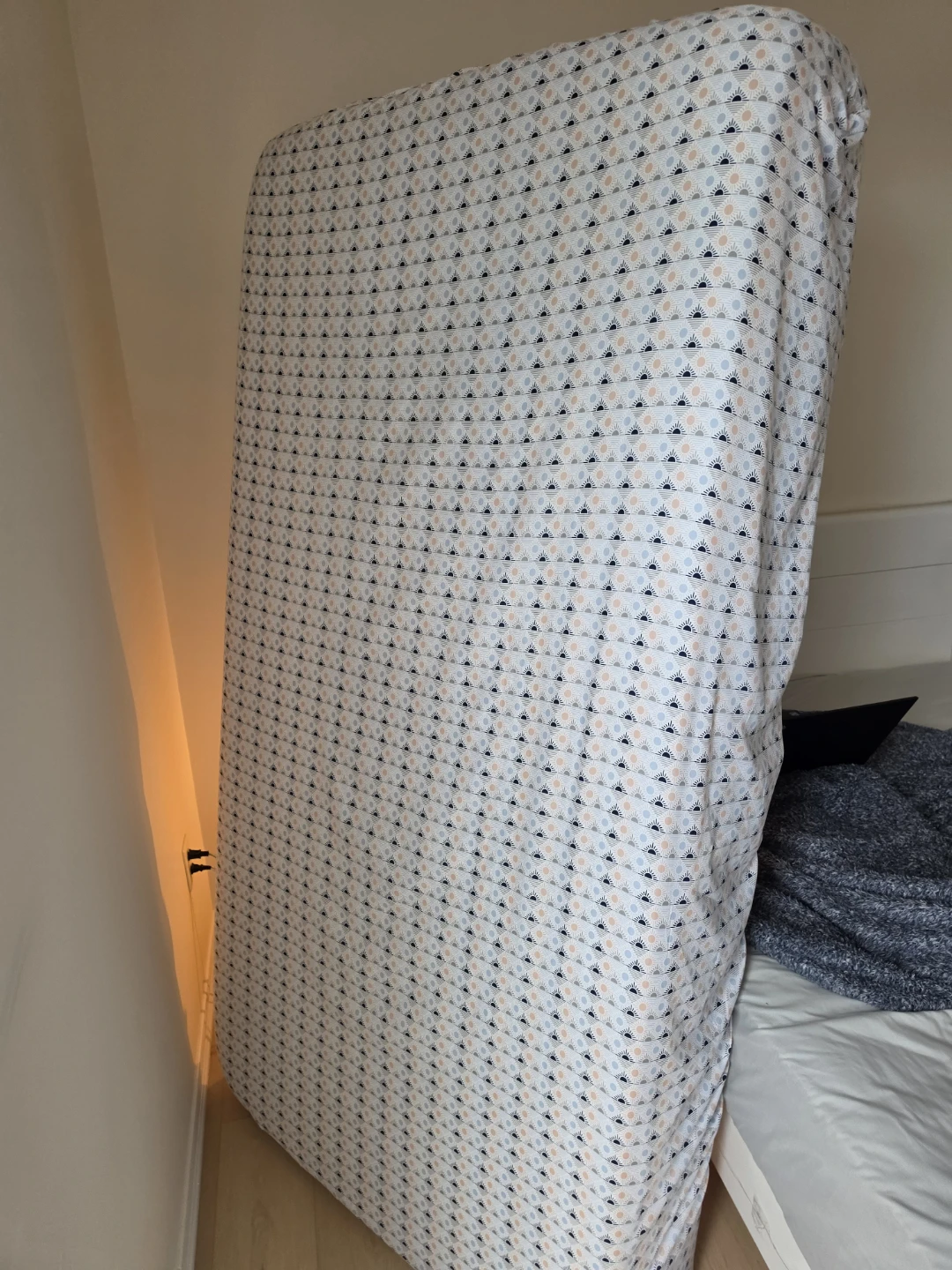 Mattress with Fitted Sheet
