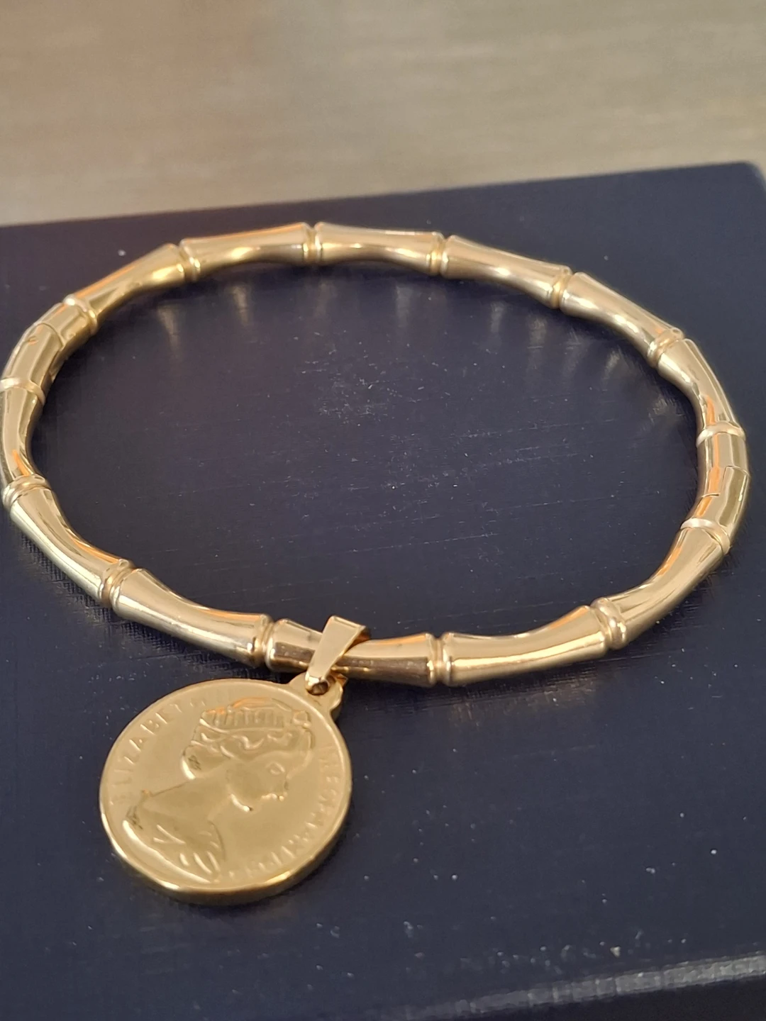 Gold Tone Stretch Bracelet bangle Queen Elizabeth Coin Charm