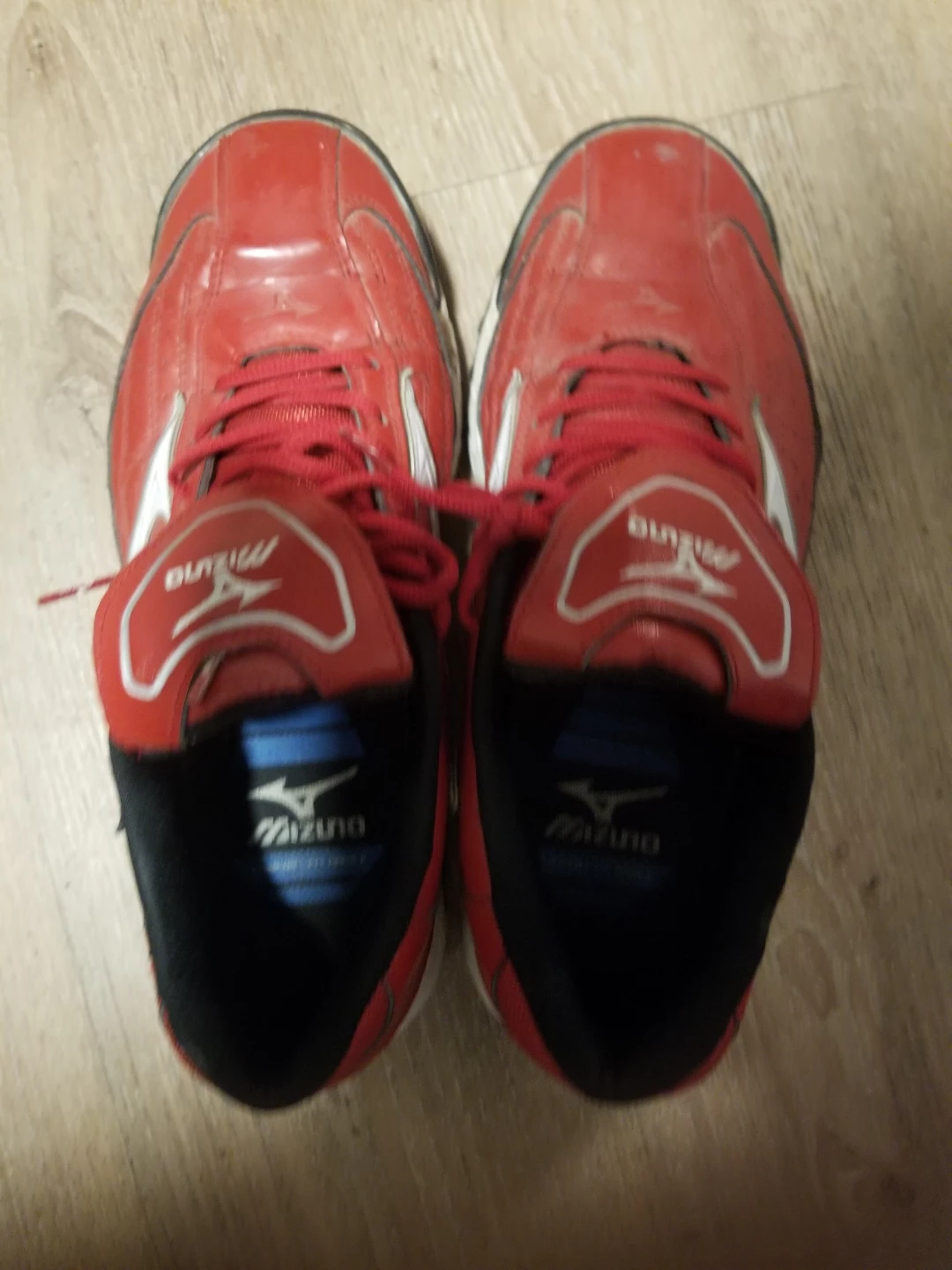 Running shoes