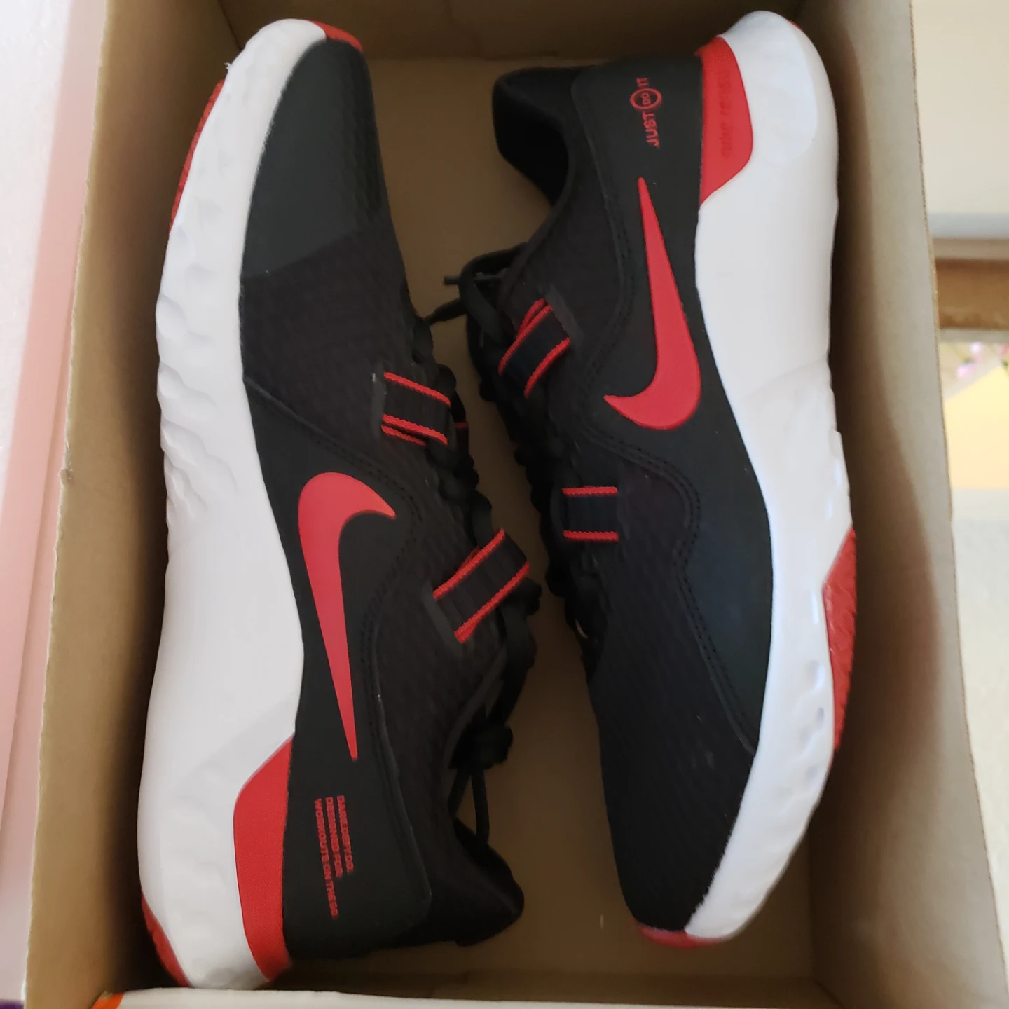 Brand new Nike Renew Retaliation TR 2  Men's Runing Shous - photo 2