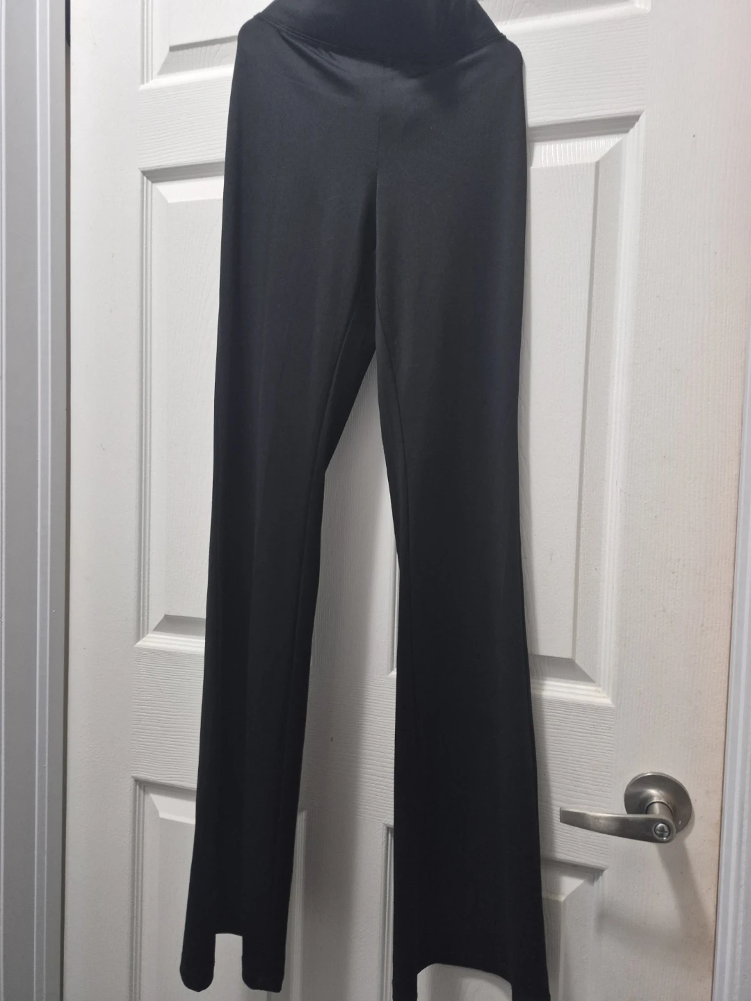 Highwaisted Black Flare Yoga Pants