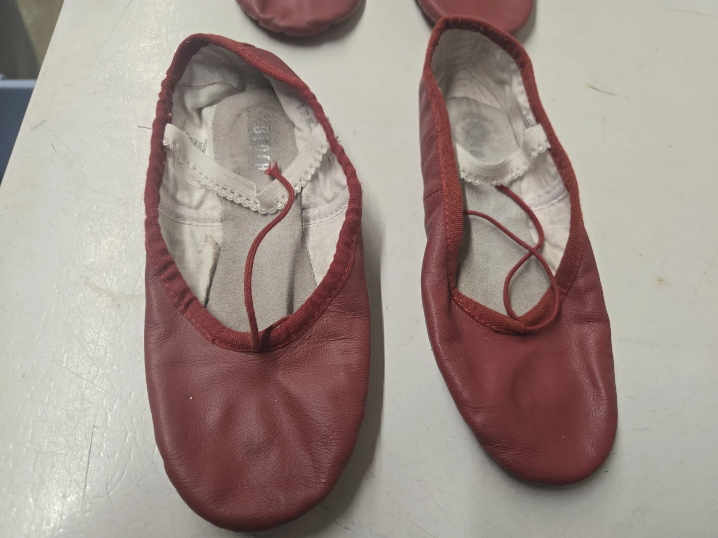 Bloch Red Ballet Slippers Size 12.5 - photo 3