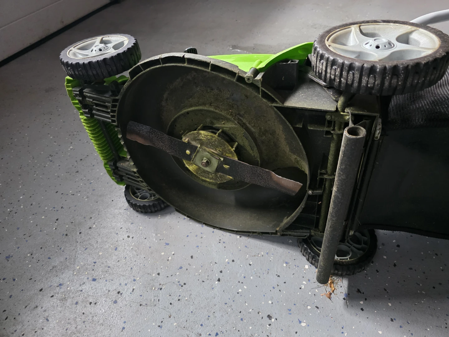 Greenworks 16inch 10 Amp corded Mower - photo 3