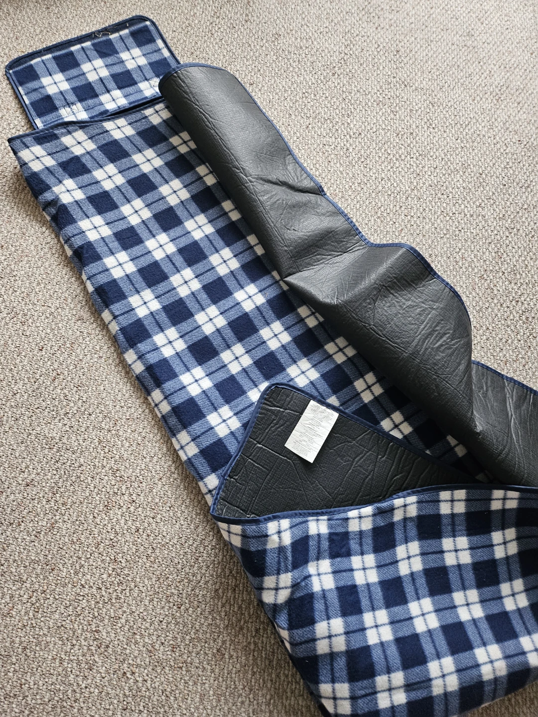 Blue Plaid Picnic Blanket - photo 2