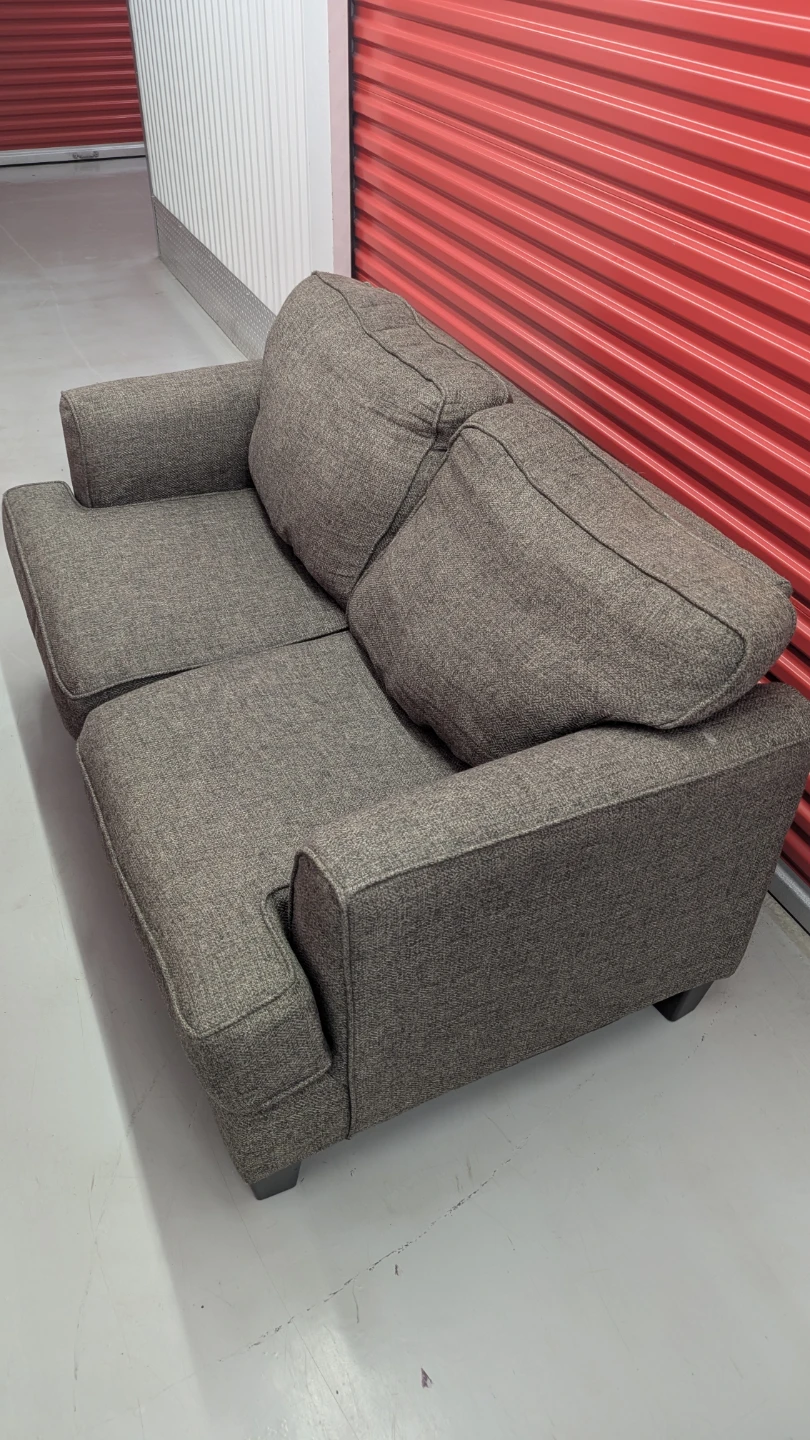 Free Delivery - Great Quality Couch