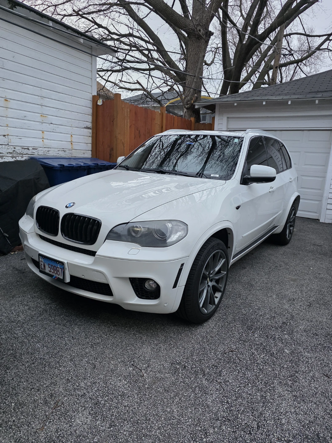 BMW X5  Xdrive50i  package White SUV