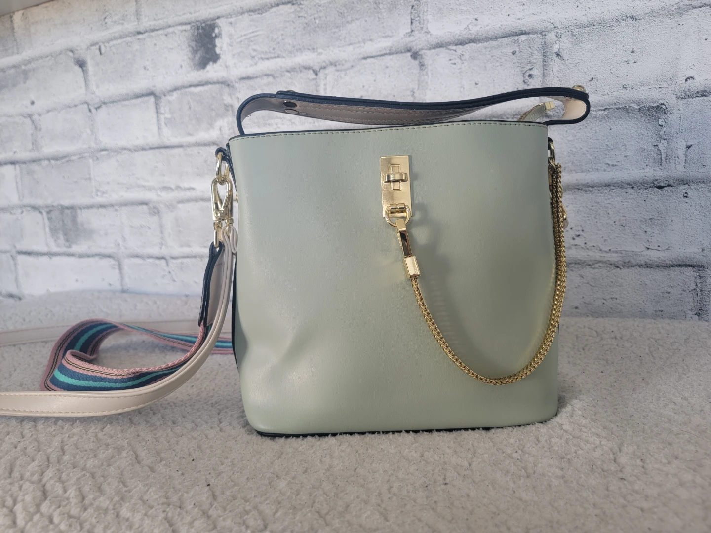 Light Green Bucket Bag with Chain Accent