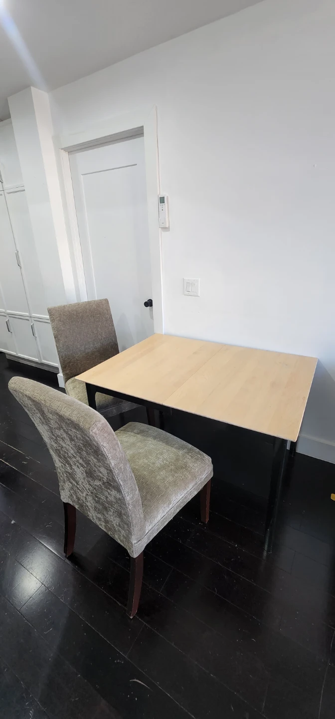 Dining Table with 4 Upholstered Chairs