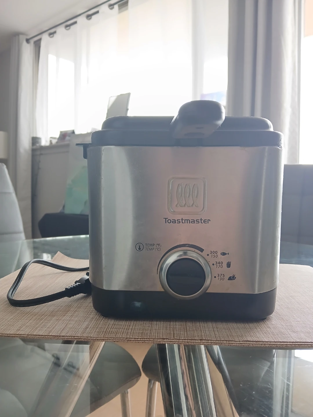 Toastmaster Deep Fryer - photo 2