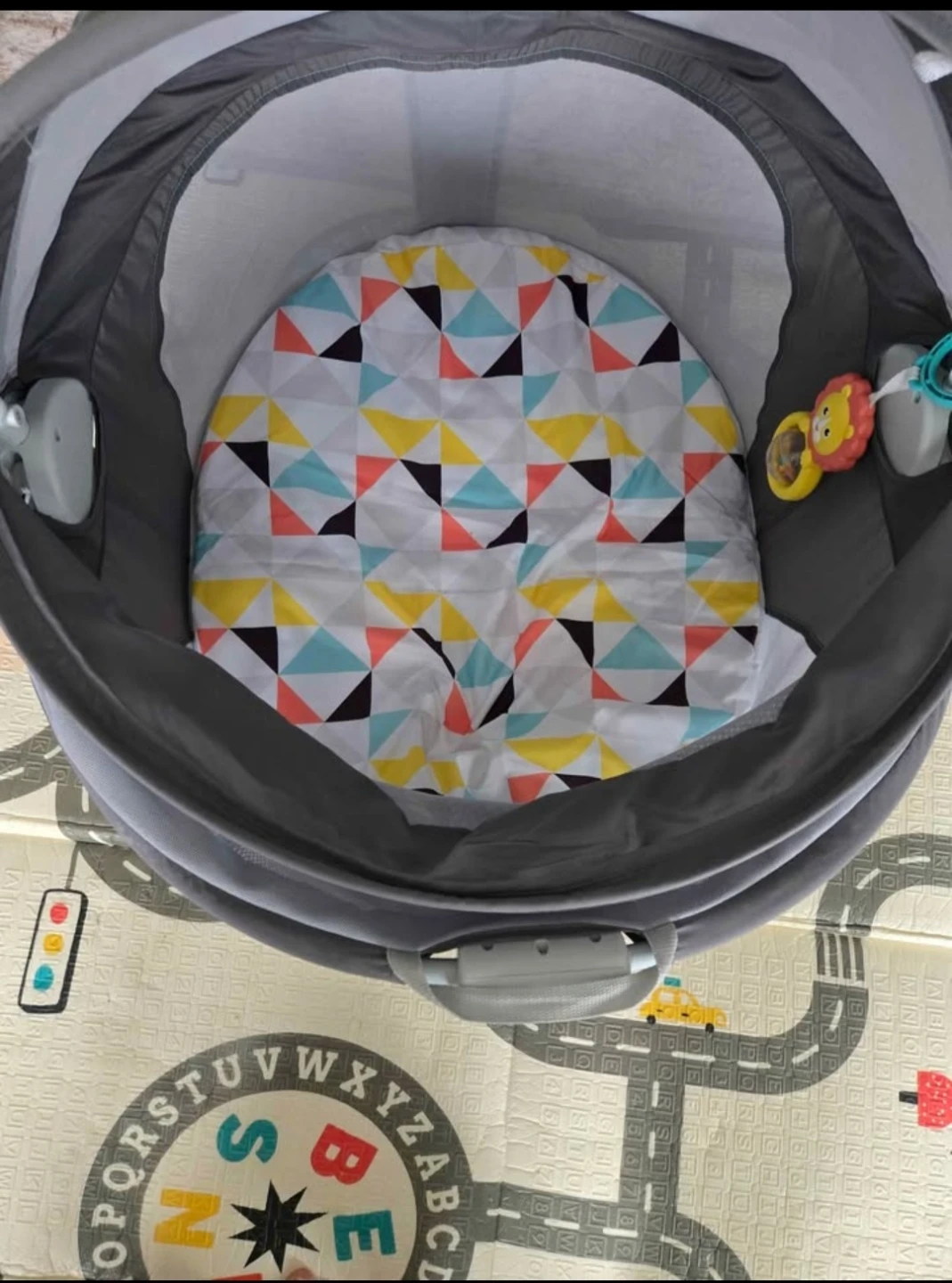 Fisher-Price Portable Bassinet - photo 2