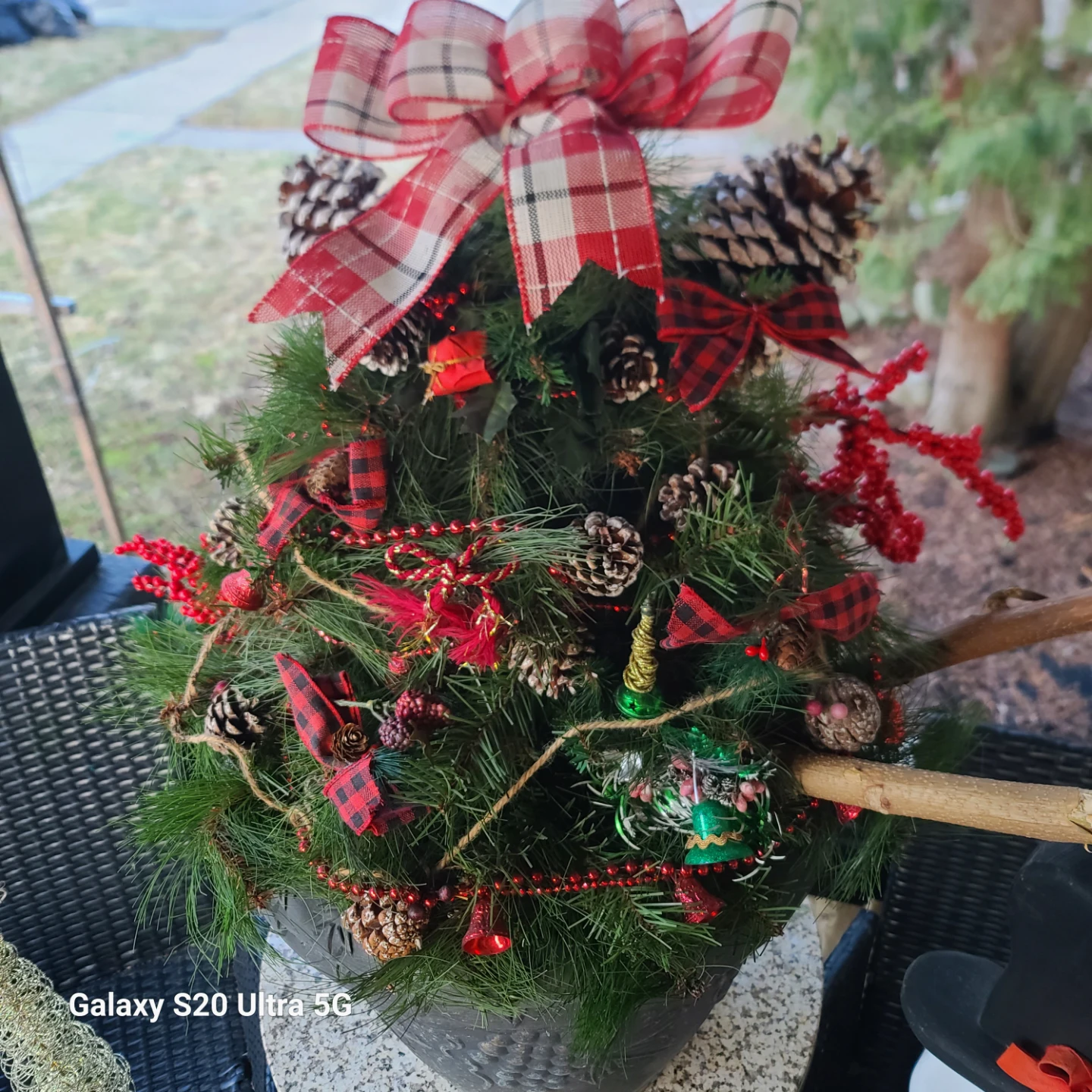 Decorated Christmas Tree Arrangement - photo 5