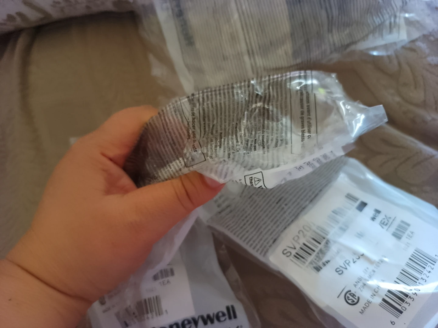 Honeywell Uvex SVP200 Safety Glasses - Clear Lenses - photo 2