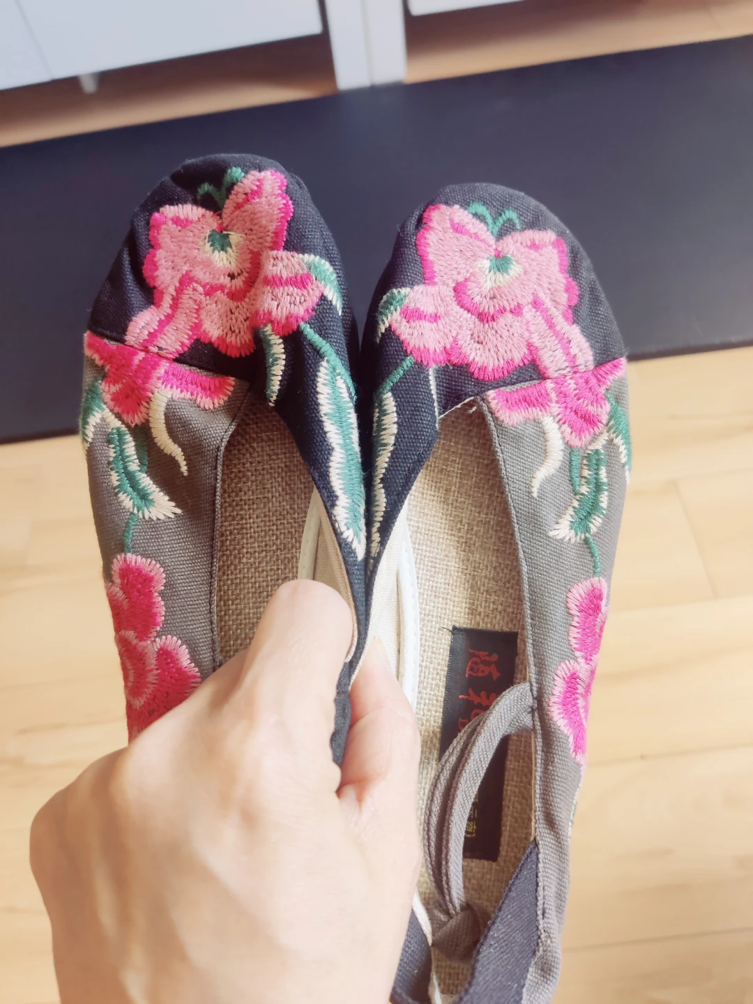 Embroidered Floral Flats - Size 37