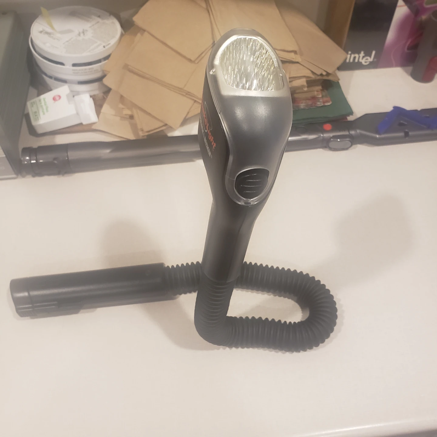 Black & Decker SnakeLight Flexible Flashlight - photo 3