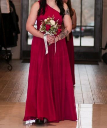 Red One-Shoulder Formal Gown 🌱 - photo 2