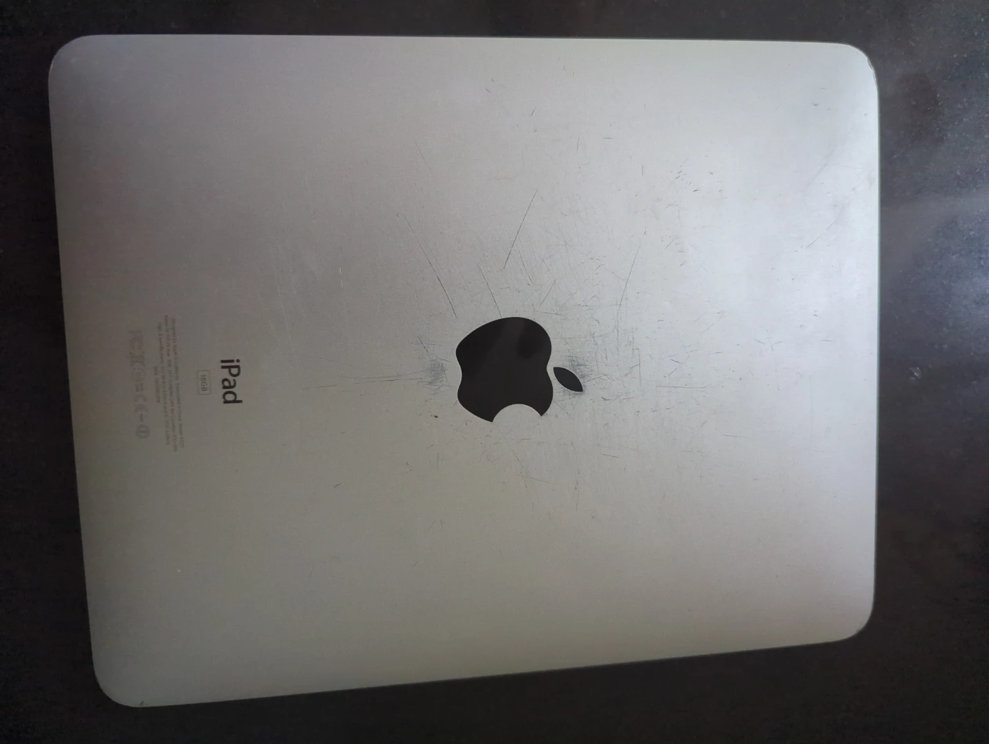 Apple iPad (16GB) - photo 2