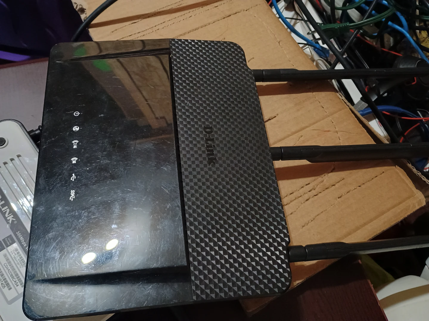 D-Link DIR-860L Wireless AC1750 Router - photo 2