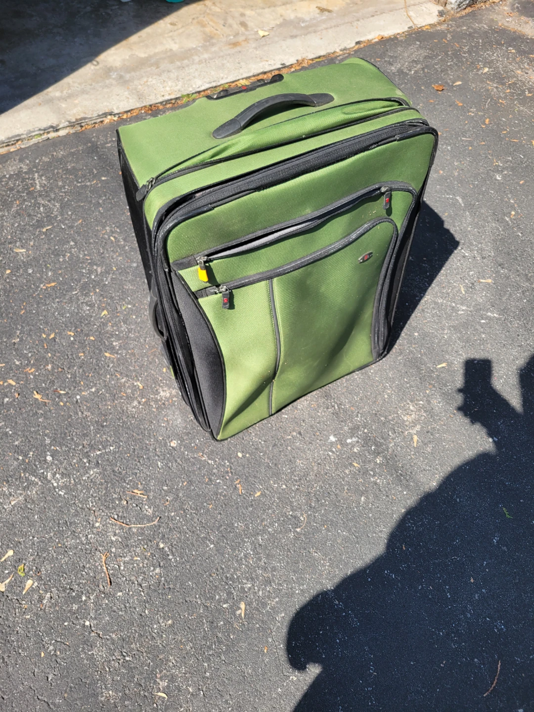 Rolling Suitcase swiss victorinox