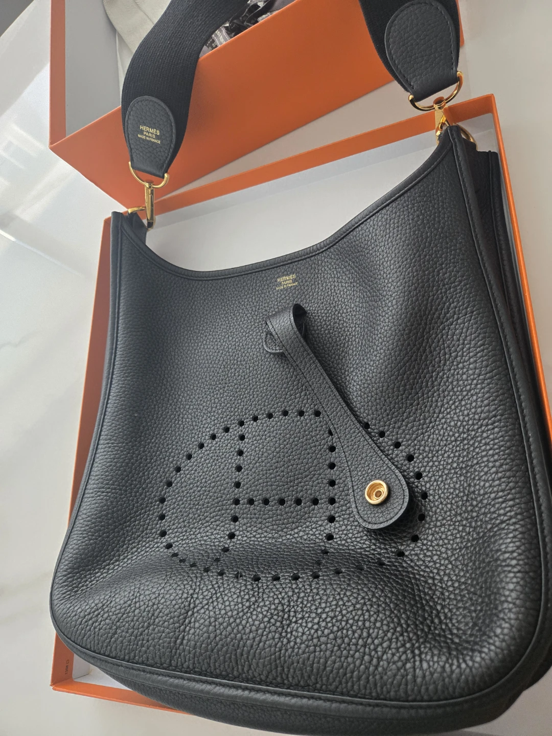 Hermès Black Leather Shoulder Bag - photo 2