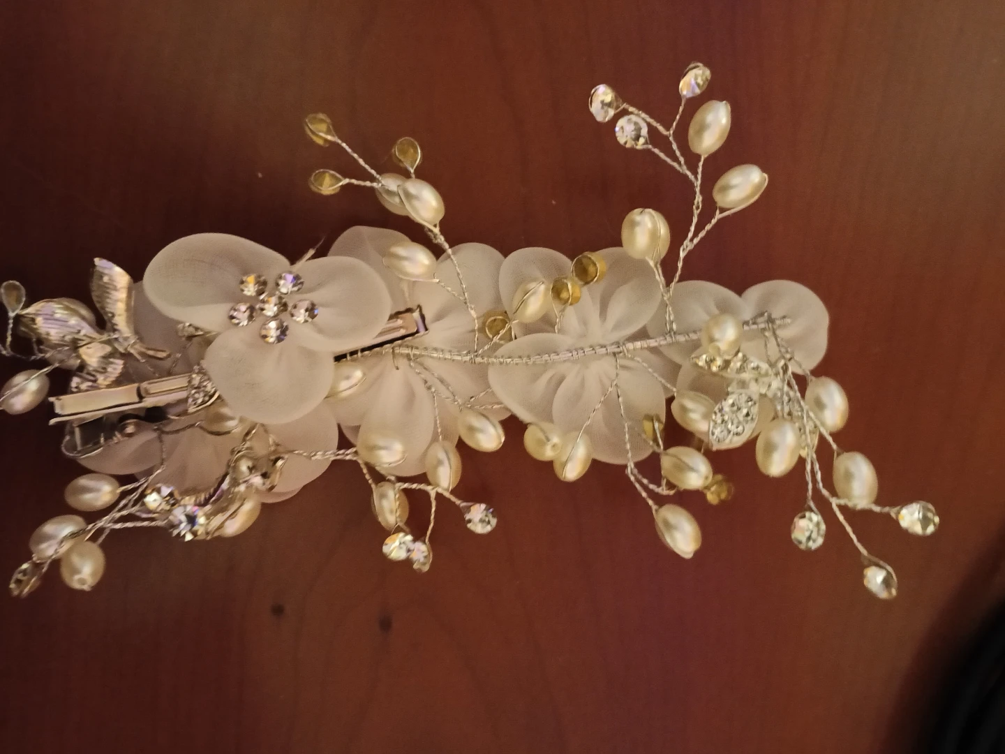 White Floral Hair Clip with Pearls and Rhinestones - photo 2