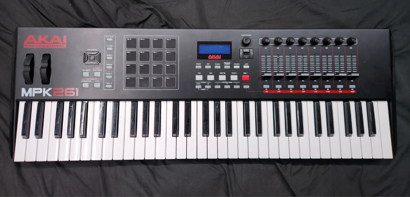 Akai Professional MPK261