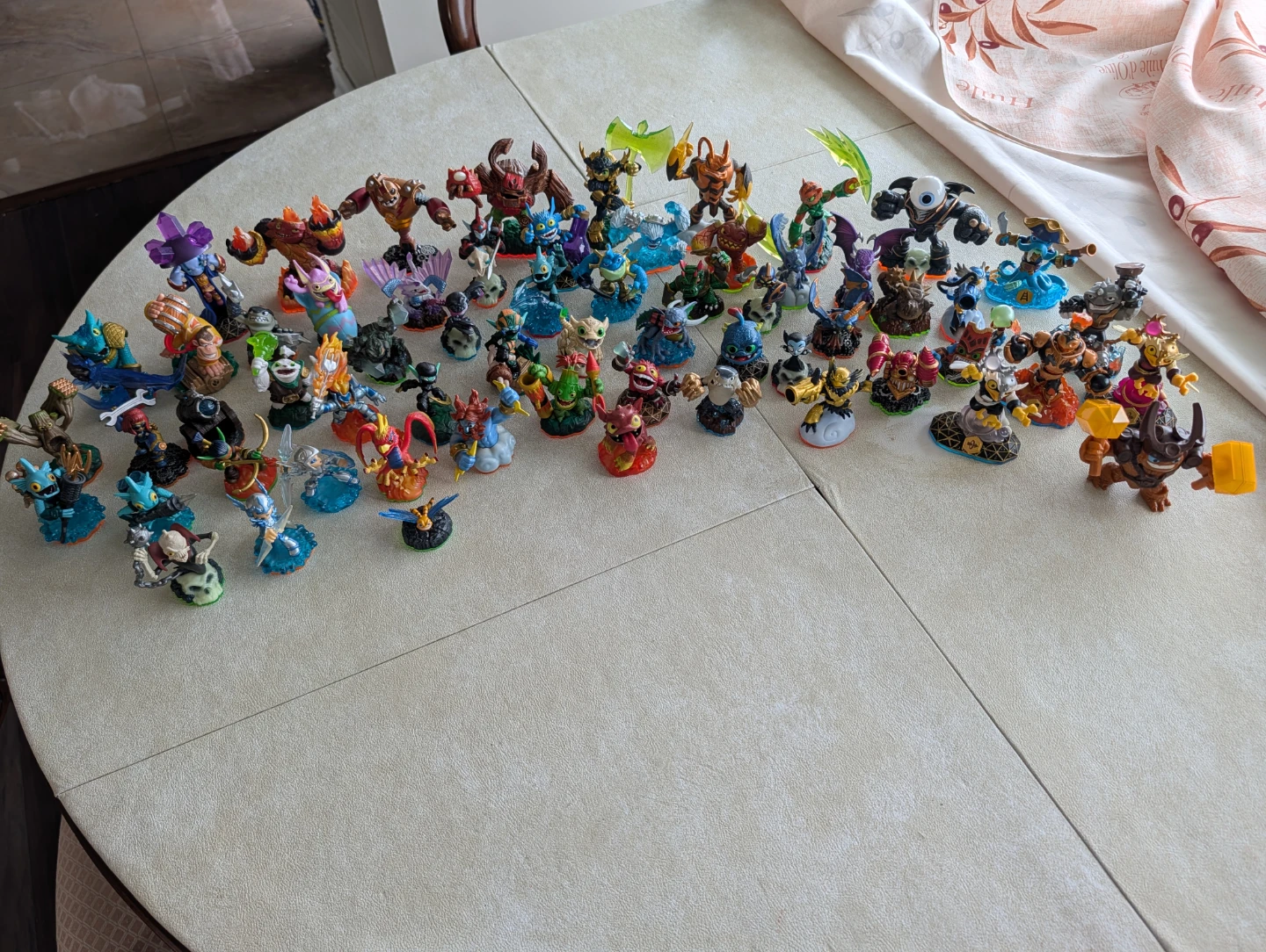 Skylanders Figures Lot
