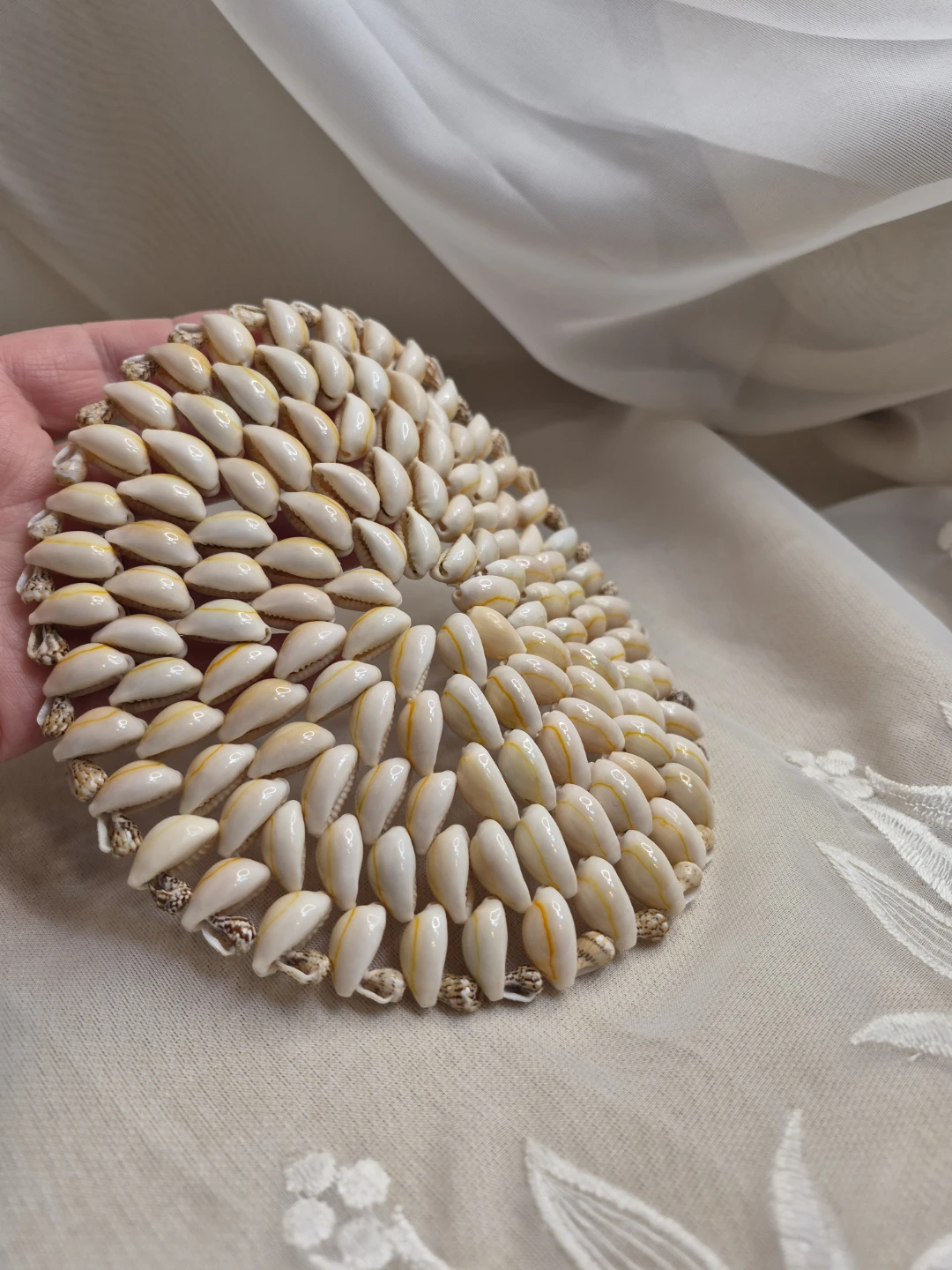 5 3/4" Round Cowry Shell Hotpad, Trivet, Table Decor - photo 4