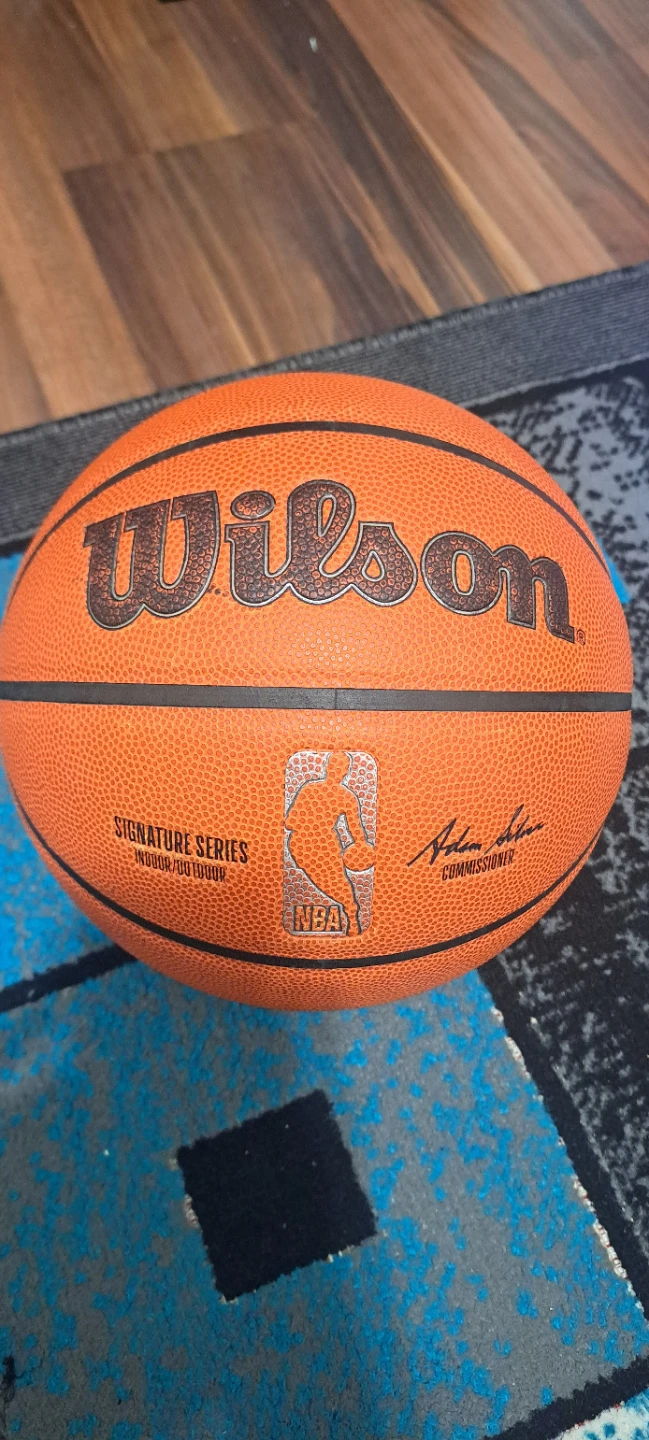 Wilson NBA Signature Series Basketball Size 7