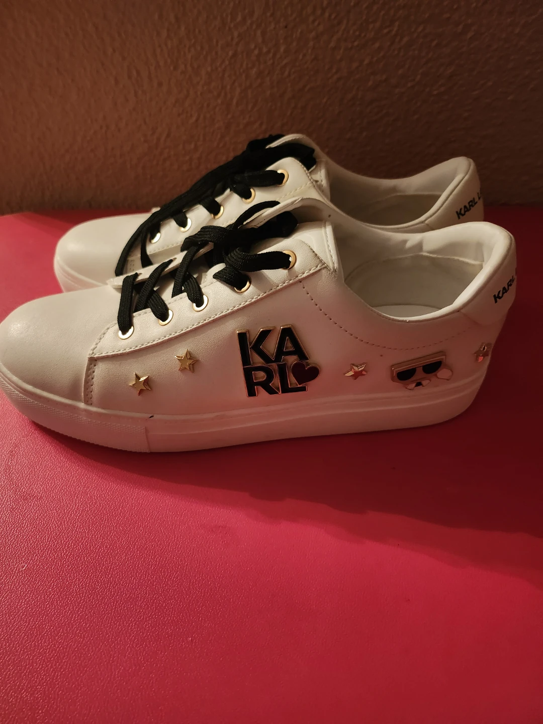 Karl Lagerfeld White Leather Sneakers with Charms - photo 2