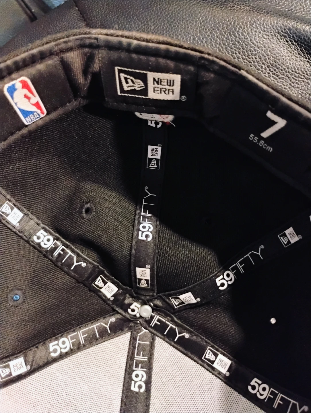 New Era Toronto Raptors 59FIFTY Fitted Hat Size 7 - photo 4