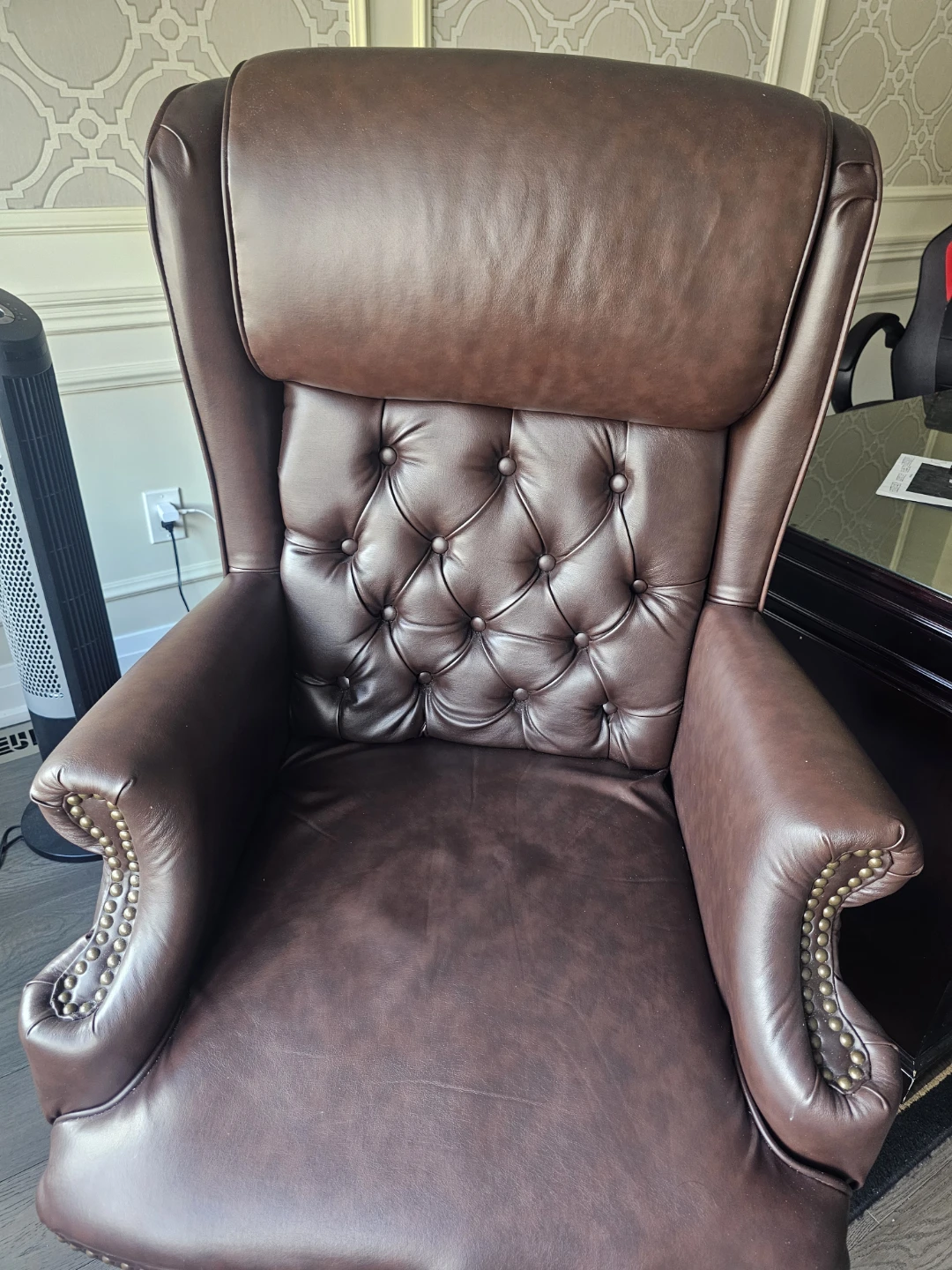Brown Executive Swivel Office Chair - photo 2