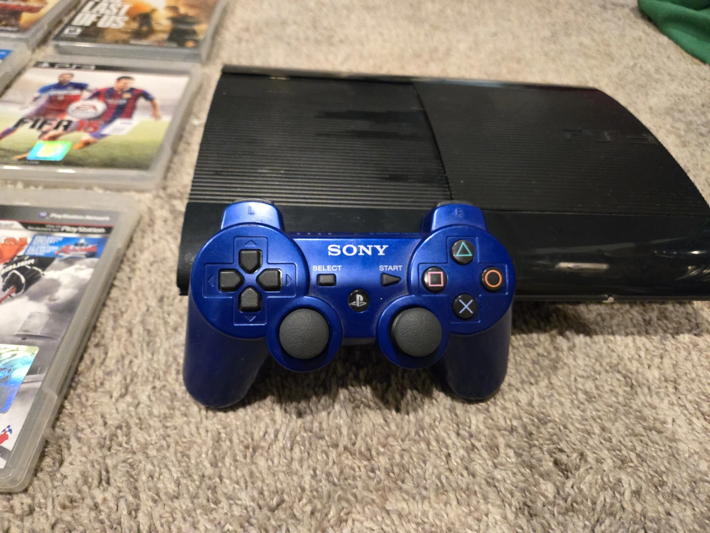Sony PlayStation 3 PS3 Console with Games and Controller