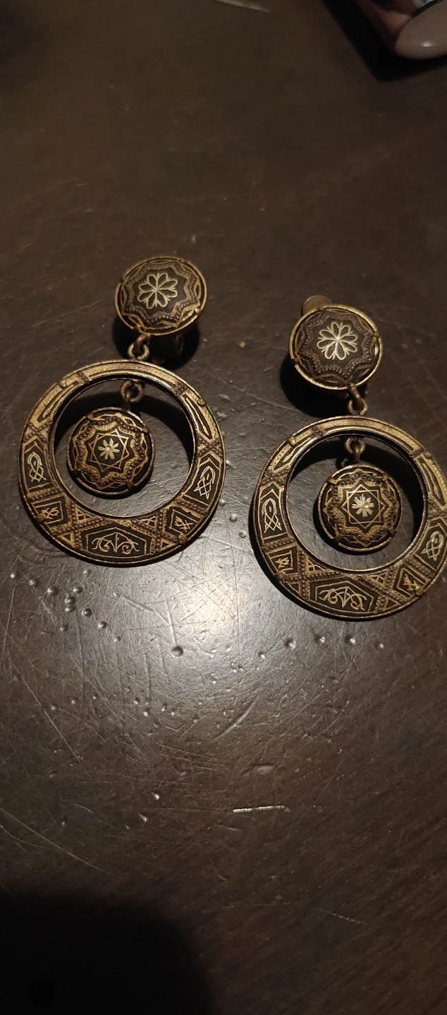 Vintage Style Ornate Clip-On Earrings