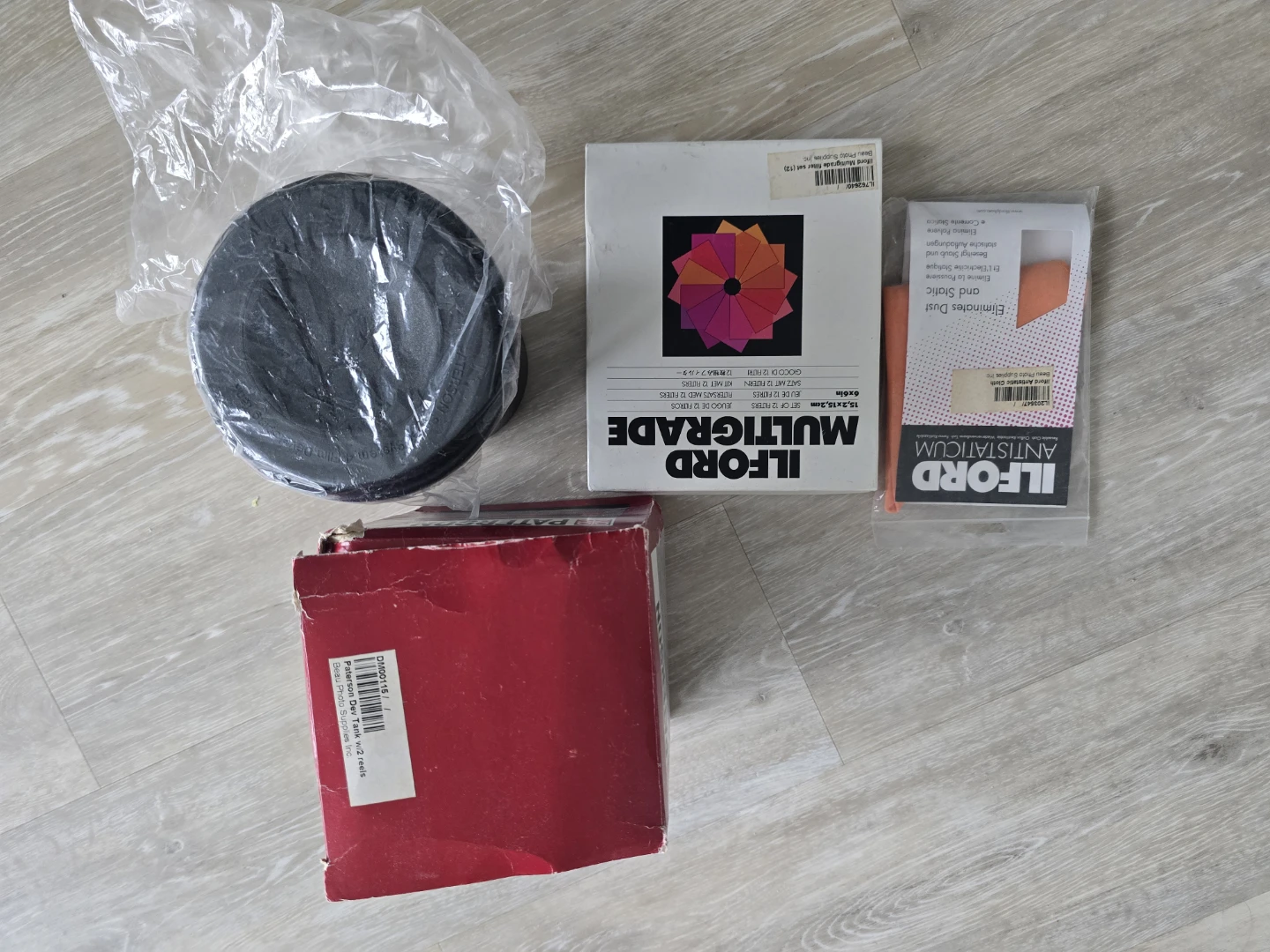 Ilford Multigrade Filter Set & Patterson Developing Tank - photo 2