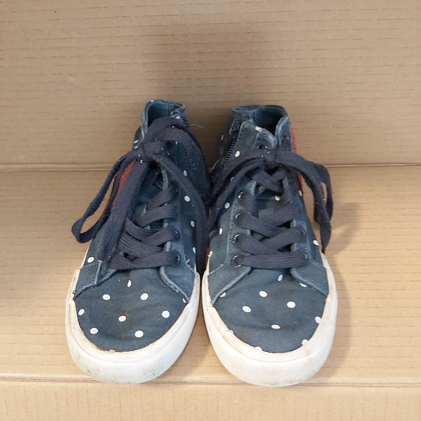 Disney Minnie Mouse High-Top Sneakers - Size 11 Kids - photo 2