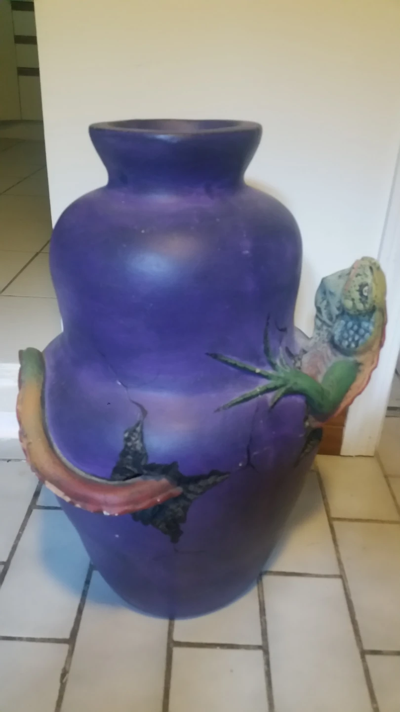 Large Purple Vase with Iguana Accent - photo 2